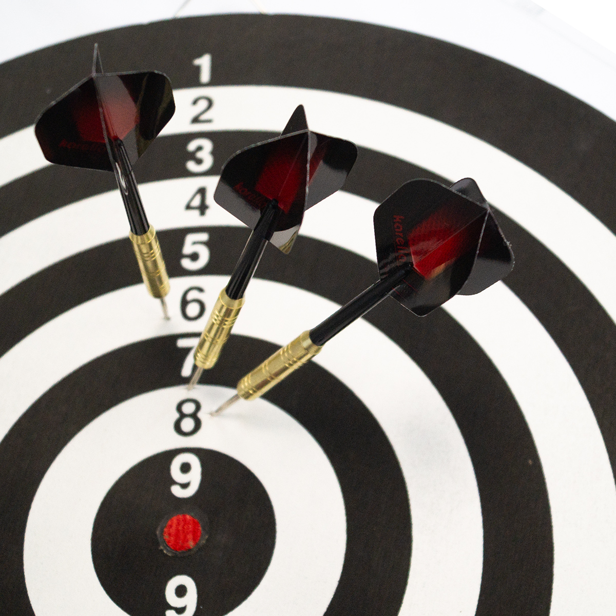 Karella - Dartboard Training Set inkl. 2 Satz Steeldarts 