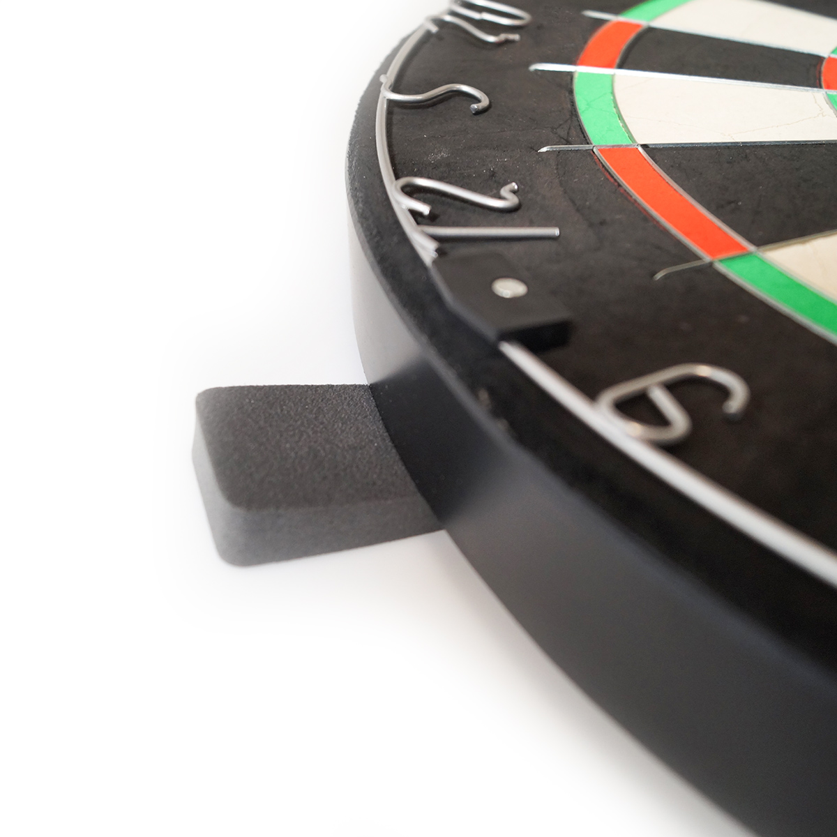 Karella - Dartboard BullOut Set inkl. 2 Satz Steeldarts