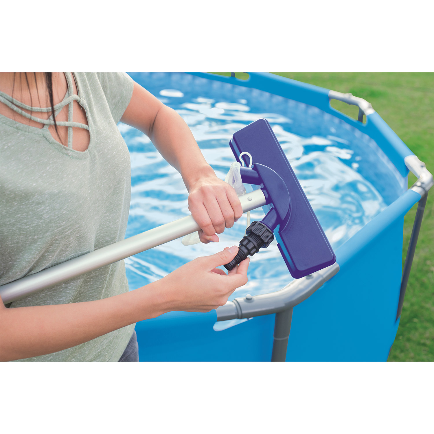 Bestway pool maintenance set