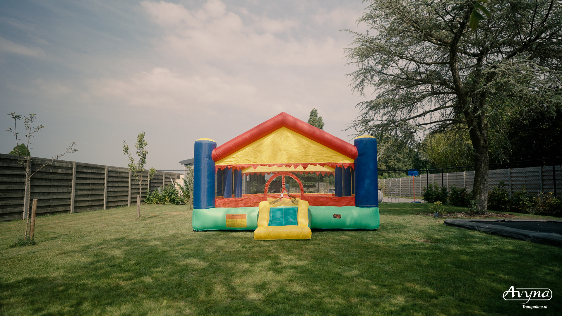 Avyna Inflatable Party House Big 2-1