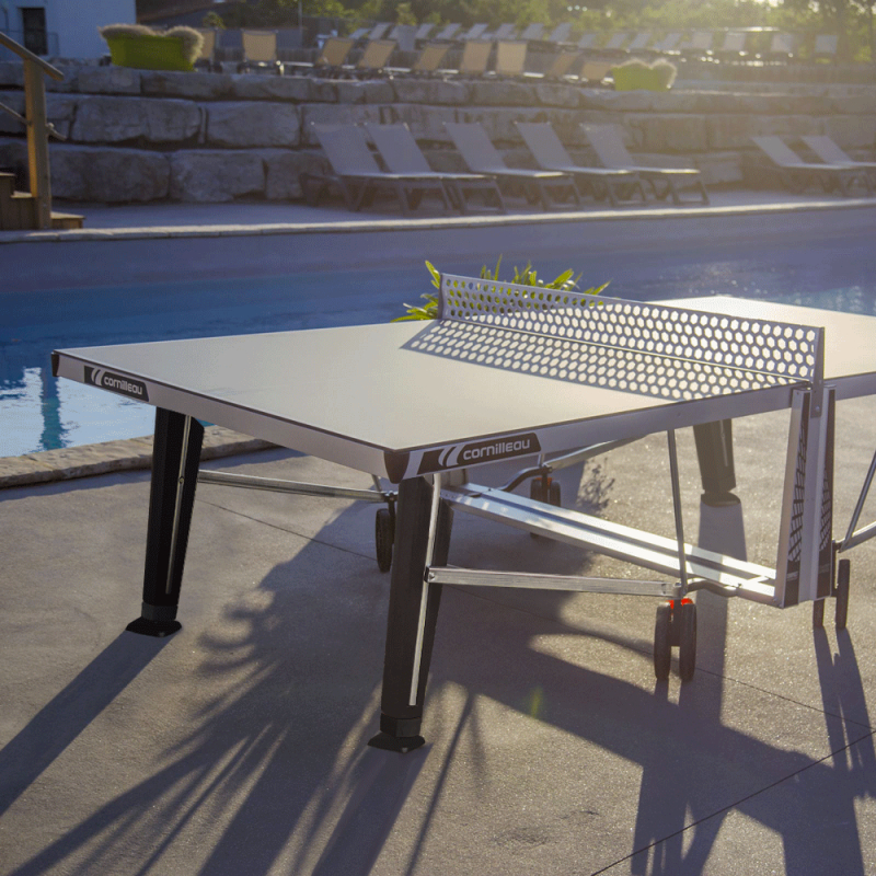 Cornilleau Pro 540 Outdoor-Tischtennistisch grau