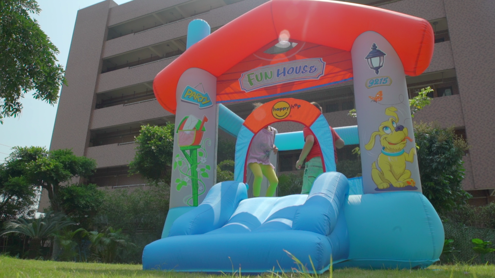HappyHop Hüpfburg Fun House