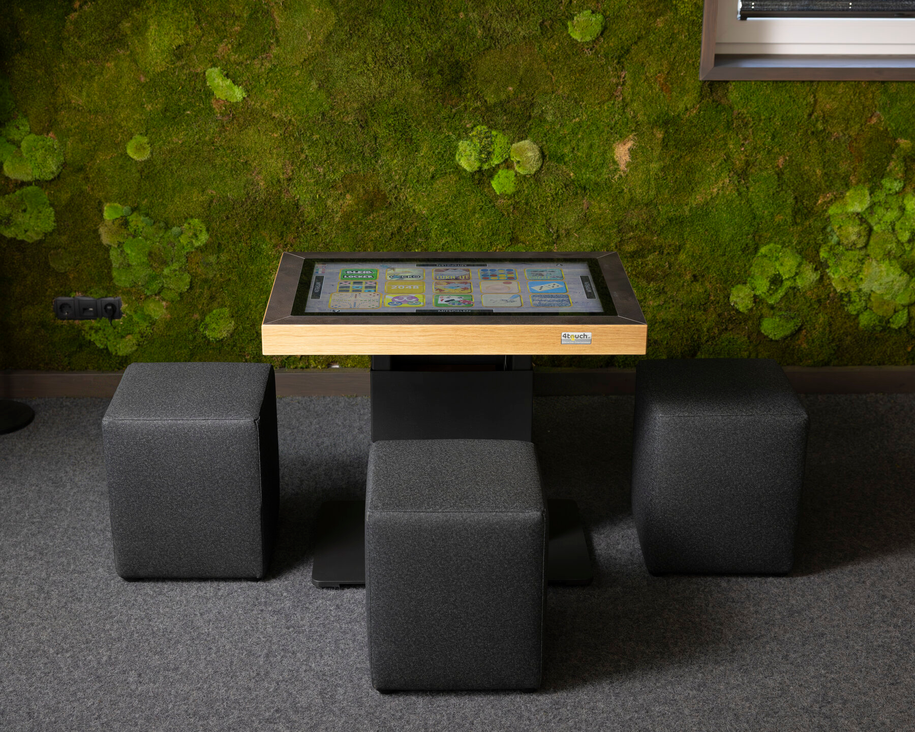 Hocker schwarz für 4touch Compact und Exclusive