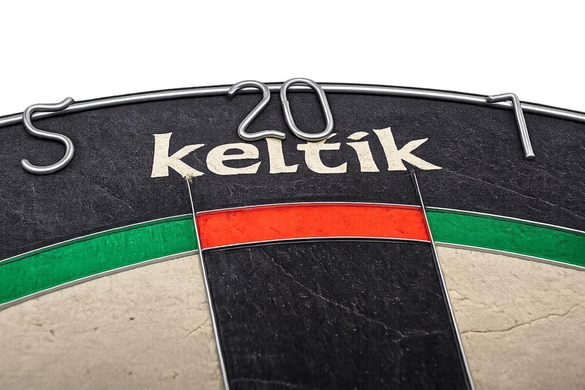 Keltik Ravencore Dartboard Set mit Dartständer