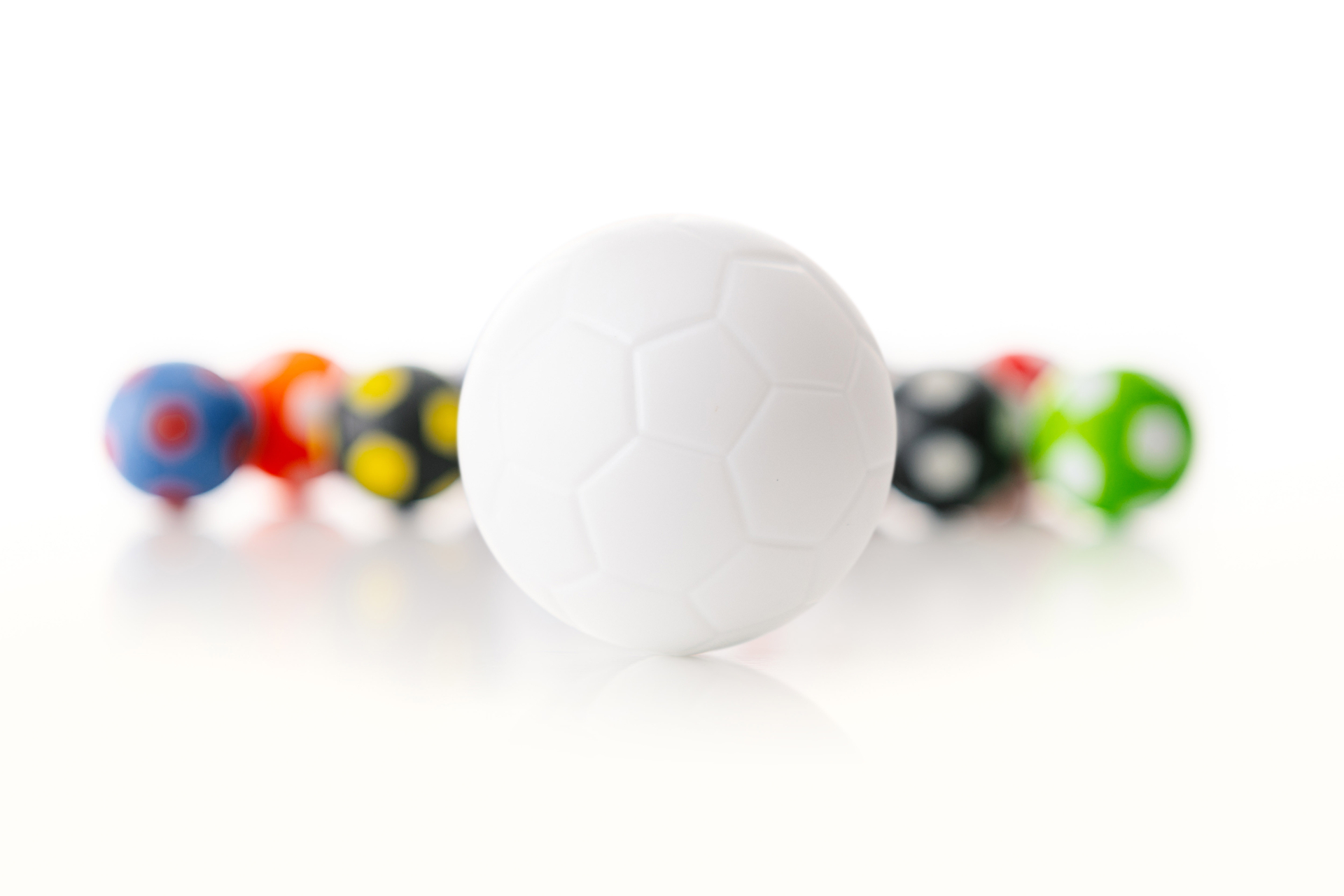 Kickerball Winspeed by Robertson 35 mm, white, set with 10 pcs.