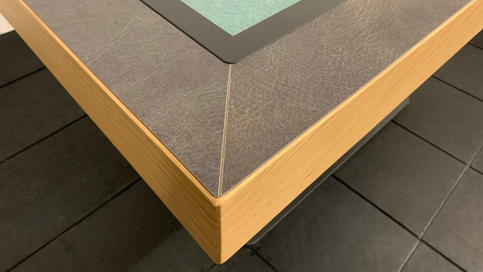 4Touch 42" Exclusive Spieltisch